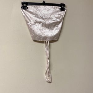Satin lace up tube top with flower print